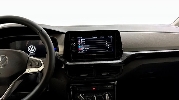 Volkswagen T-Cross 9 of 12