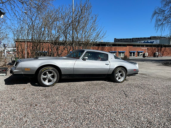 Pontiac Firebird 1976