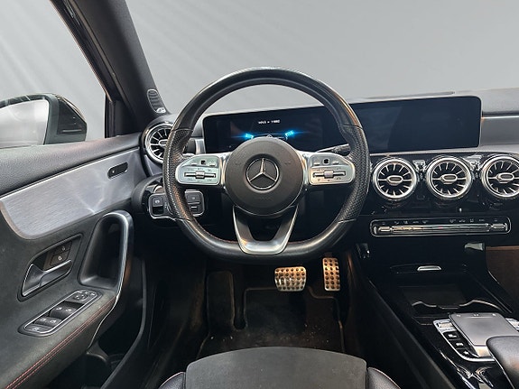 Mercedes-Benz A220 10 of 24