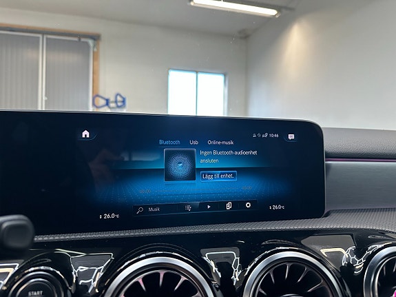 Mercedes-Benz A220 17 of 24