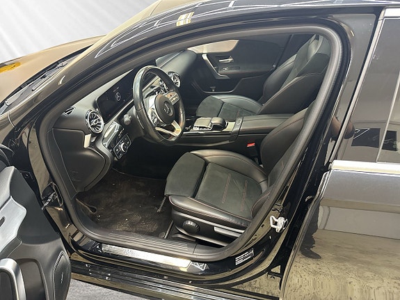 Mercedes-Benz A220 6 of 24