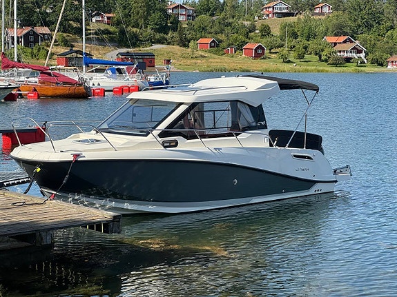 Uttern C70 - Mercury F200 2021