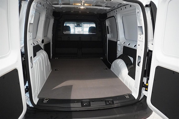 Ford Transit Connect 5 of 8