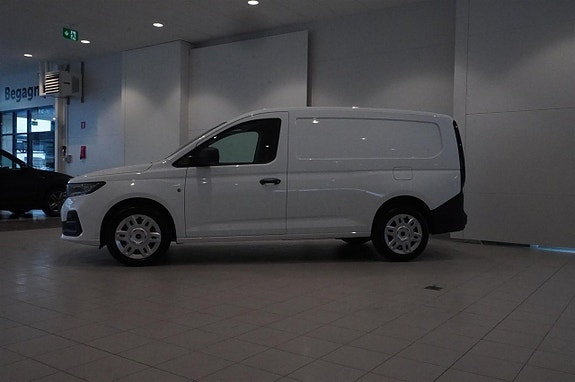 Ford Transit Connect 3 of 8