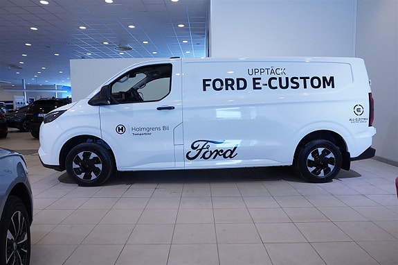 Ford Transit Custom 3 of 5