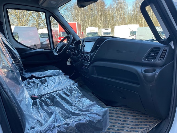 Iveco Daily 8 of 12