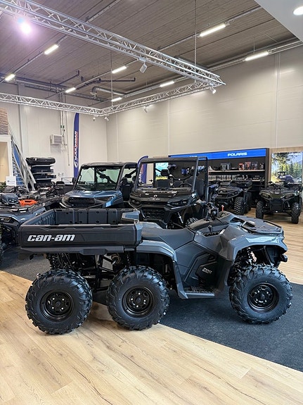 Can-Am Outlander 6x6 DPS 700 - NYHET! 2 of 5