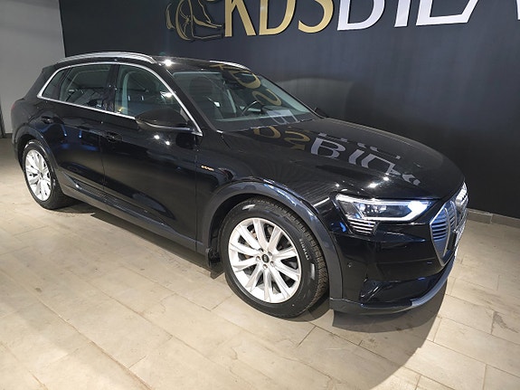 Audi e-tron 6 of 13