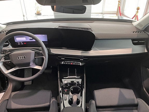 Audi Q3 6 of 12