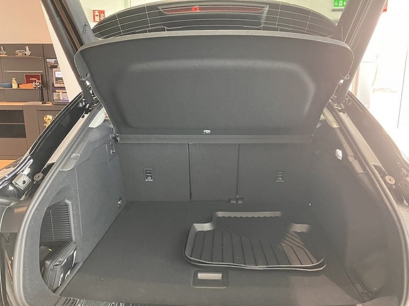 Audi Q3 8 of 12