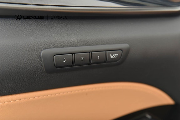 Lexus NX450h+ 12 of 22