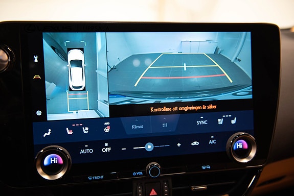 Lexus NX450h+ 19 of 22