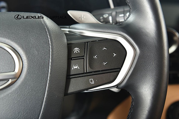 Lexus NX450h+ 15 of 22