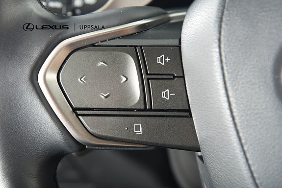 Lexus NX450h+ 13 of 22