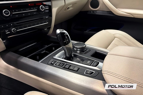 BMW X5 13 of 14