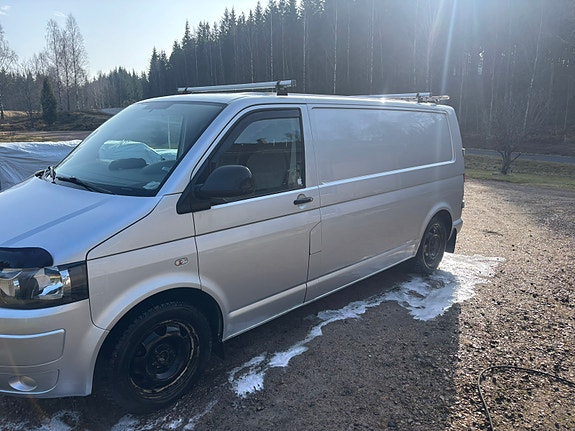 Volkswagen Transporter 3 of 5