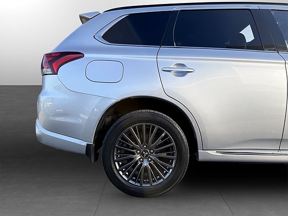 Mitsubishi Outlander 14 of 15