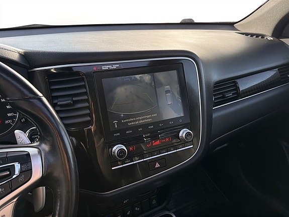 Mitsubishi Outlander 9 of 15