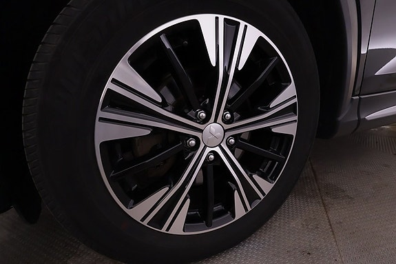 Mitsubishi Eclipse Cross 17 of 27