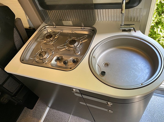 Knaus V-LINER Gasol och Fukt testades 10 of 16