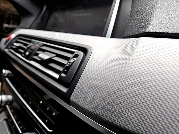 BMW 520d 13 of 16