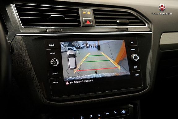 Volkswagen Tiguan Allspace 16 of 22