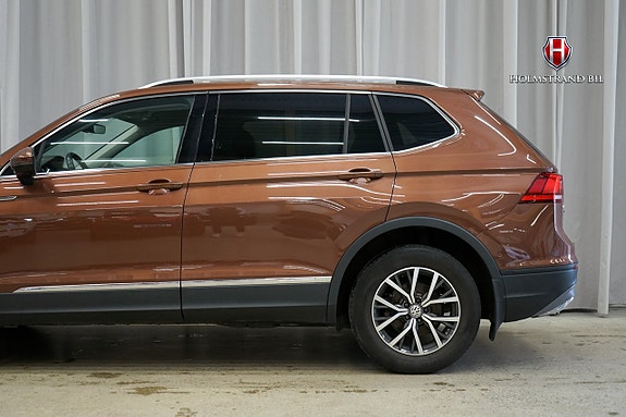 Volkswagen Tiguan Allspace 7 of 22