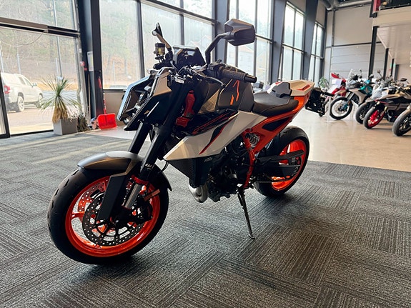 KTM 990 DUKE R 7 of 8