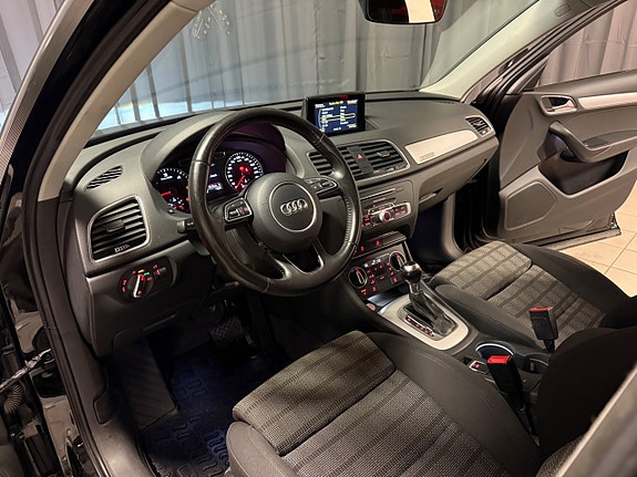 Audi Q3 8 of 17