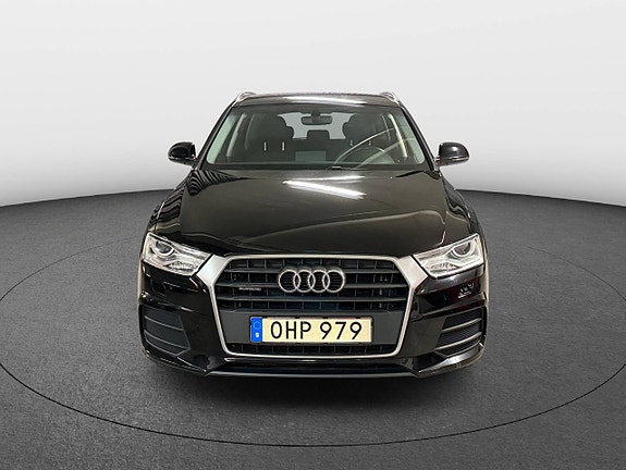 Audi Q3 7 of 17