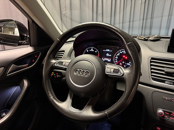 Audi Q3 10 of 17