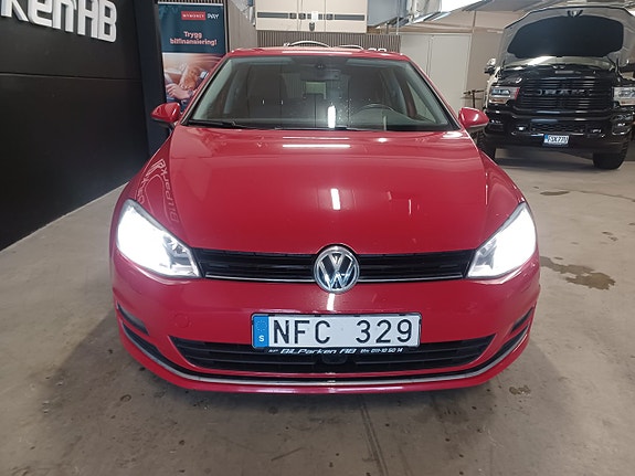 Volkswagen Golf-Serie 4 of 17