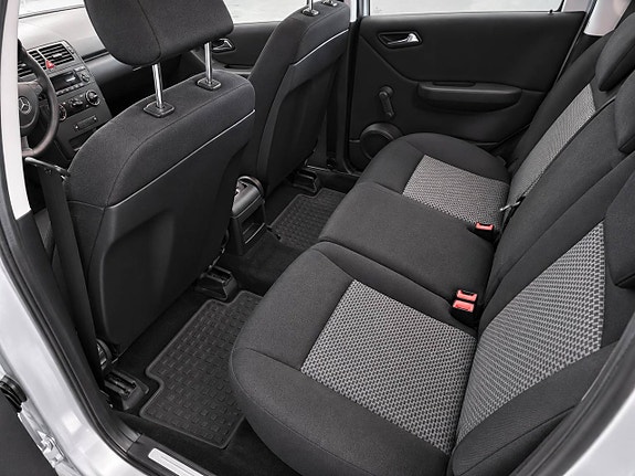 Mercedes-Benz A150 9 of 9