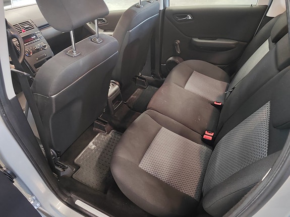 Mercedes-Benz A150 11 of 11
