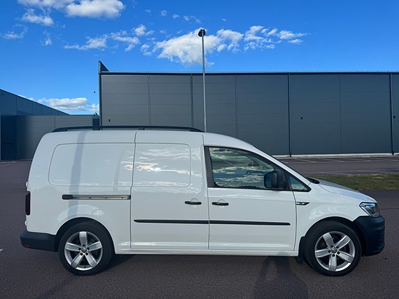 Volkswagen Caddy Maxi 2 of 5