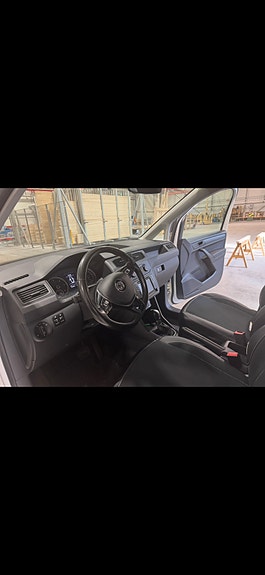 Volkswagen Caddy Maxi 5 of 5