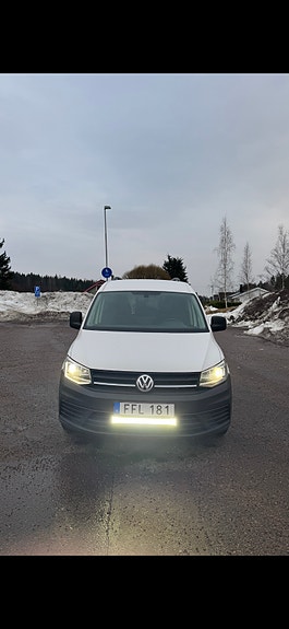 Volkswagen Caddy Maxi 3 of 5