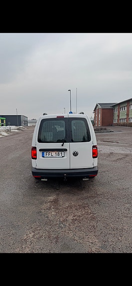 Volkswagen Caddy Maxi 4 of 5