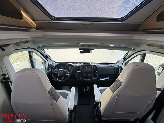 Adria Coral 670 DL 60Y - Fiat MultiJet3 140HP (103kW) HD 35L 3 of 17
