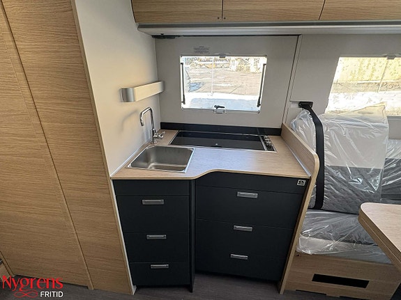Adria Coral 670 DL 60Y - Fiat MultiJet3 140HP (103kW) HD 35L 8 of 17