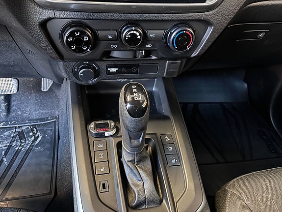 Isuzu D-max 11 of 11