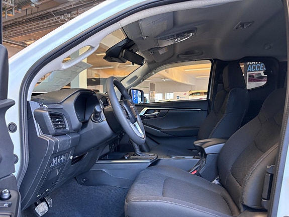 Isuzu D-max 7 of 11