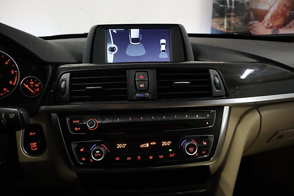 BMW 320 11 of 25