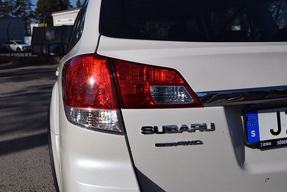 Subaru Outback 19 of 20