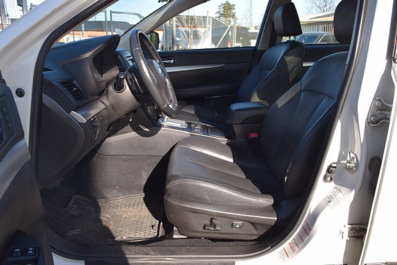 Subaru Outback 8 of 20
