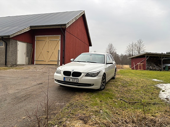 BMW 520d 3 of 7