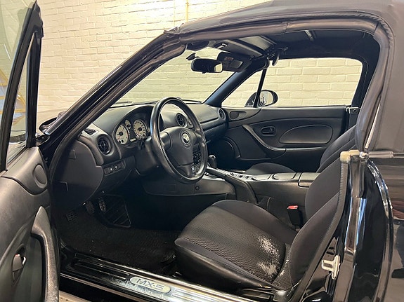 Mazda MX-5 11 of 14