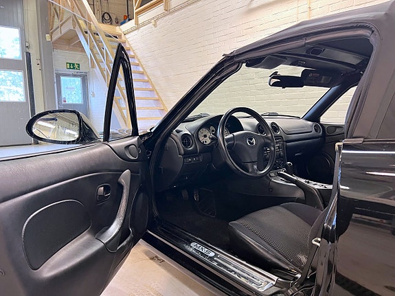 Mazda MX-5 8 of 14
