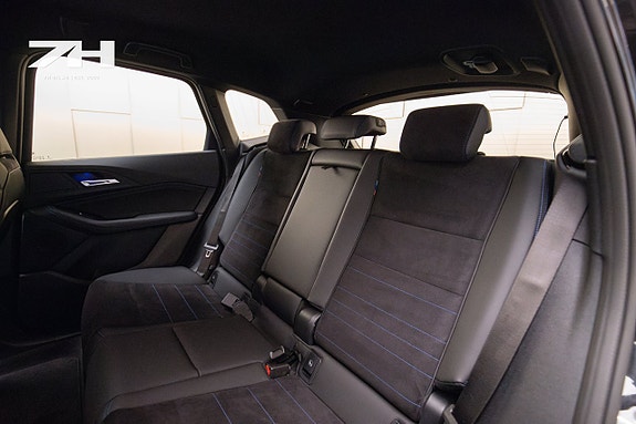 BMW 225e 16 of 18