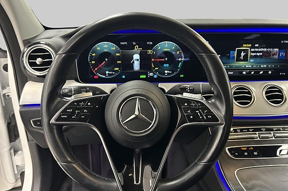 Mercedes-Benz E300 19 of 20